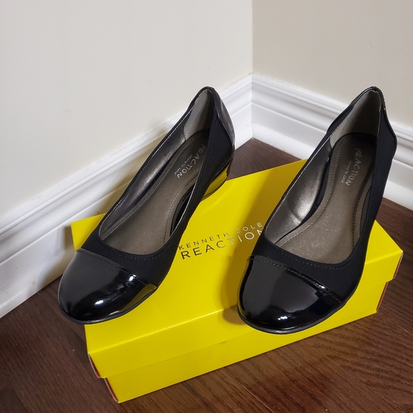Kenneth Cole REACTION Black mid heel pumps. SIZE  9. Never worn - Picture 4 of 4